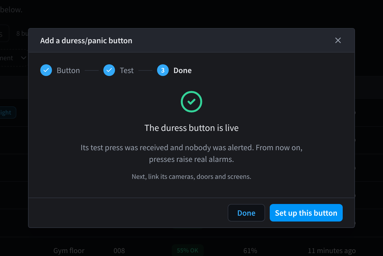 خطوة Done: زر الاستغاثة مفعّل، مع Done وSet up this button.